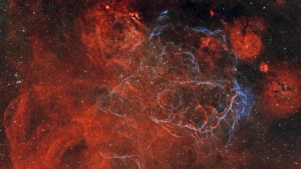 Zbytky supernovy v Plachtách. Český fotograf zachytil pozůstatky vesmírné exploze